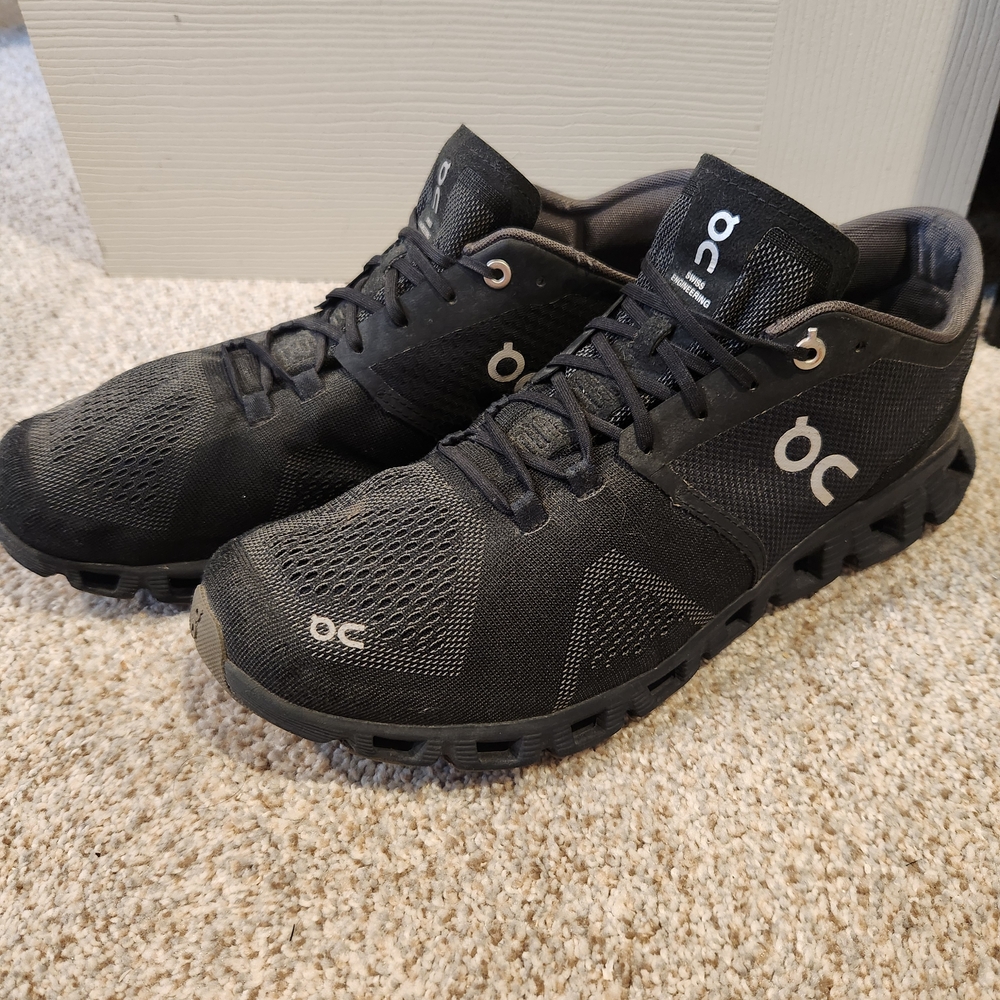 On Running Men's Black Athletic Shoes